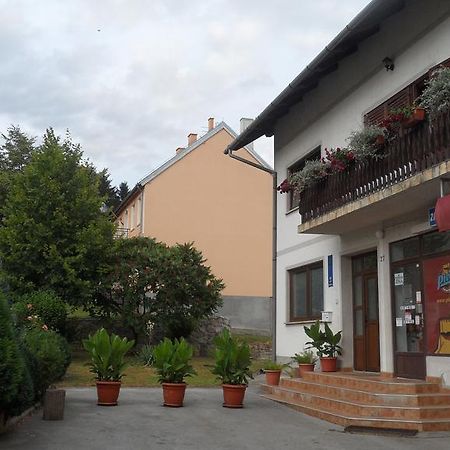 Apartment Rendulic Rakovica Bagian luar foto