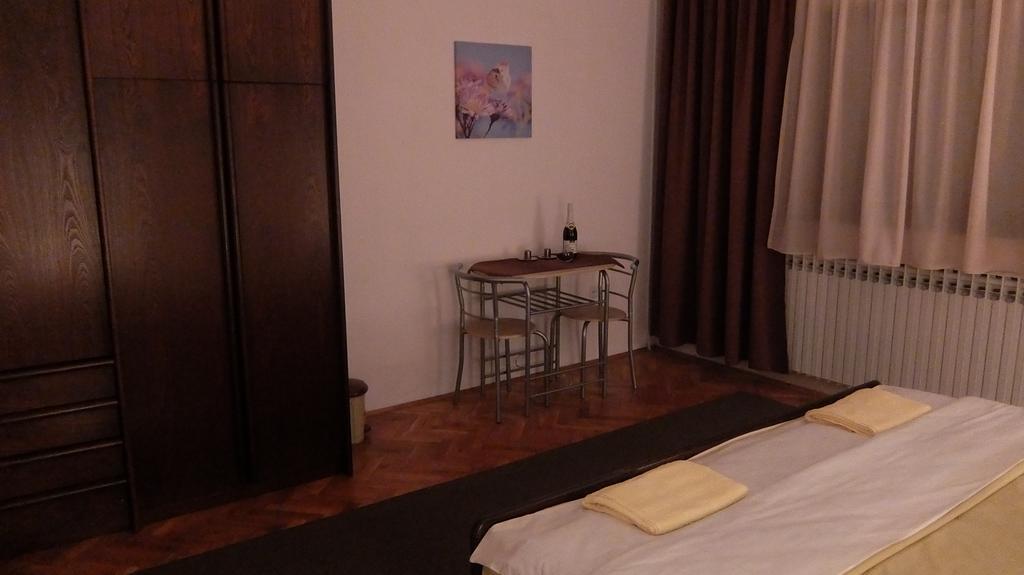 Apartment Rendulic Rakovica Ruang foto